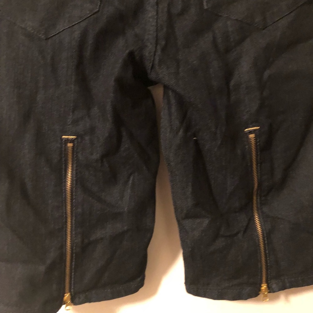 Jean shorts junior size 13 w/zippers in back - new